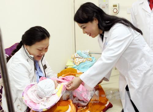 Nỗ lực đổi mới để nâng cao hiệu quả toàn hệ thống y tế 